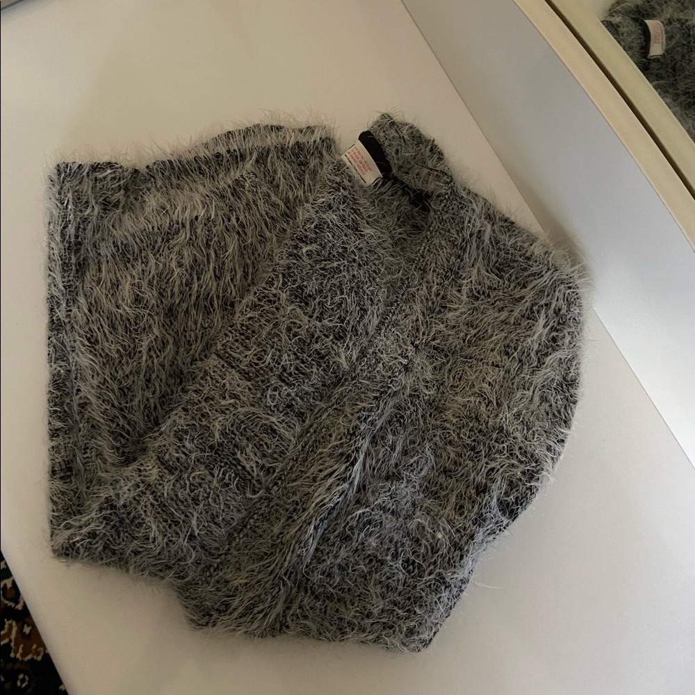⭐️Fluffy Cardigan